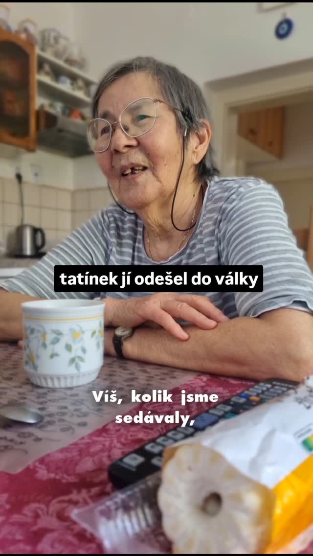 Při příležitosti dnešního výročí konce WW2 babiččin příběh, aby se nezapomínalo ani na utrpení lidí z "okrajových" míst dějin. Ať jsme jakékoliv kultury, bolest je vždy stejná 💔 Nezapomínáme. 

#valka #vyroci #dikyzemuzem #svoboda #bolest #smutek #myslenka #informace #spisovatelka